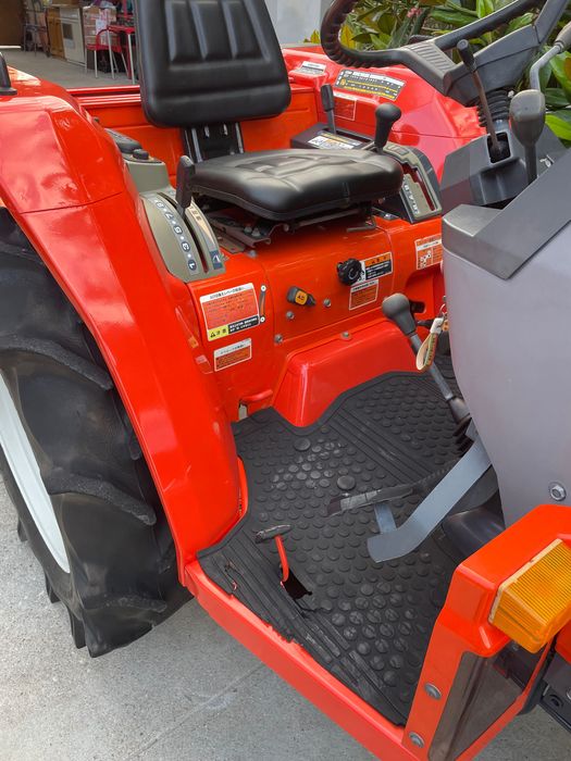 Tractor japonez Kubota GL-220,4x4