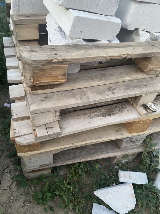 Продам поддоны, разные