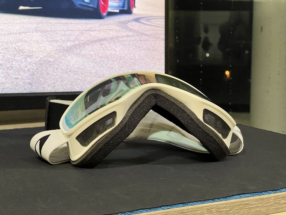 Нова Фотохромна ски маска Julbo Cyclon