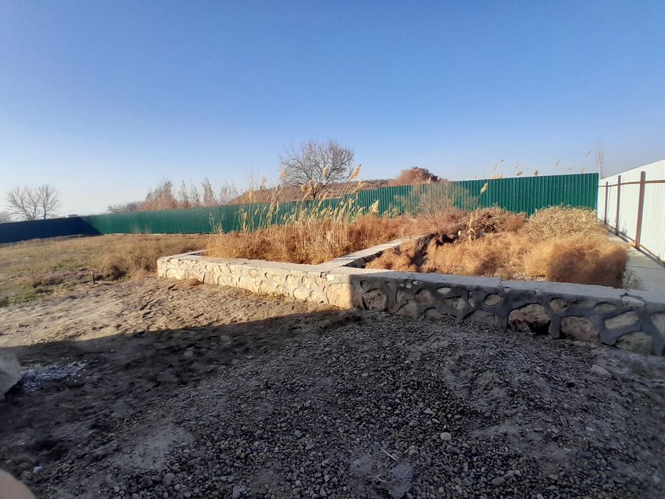 Ховли сотилади 14 соток