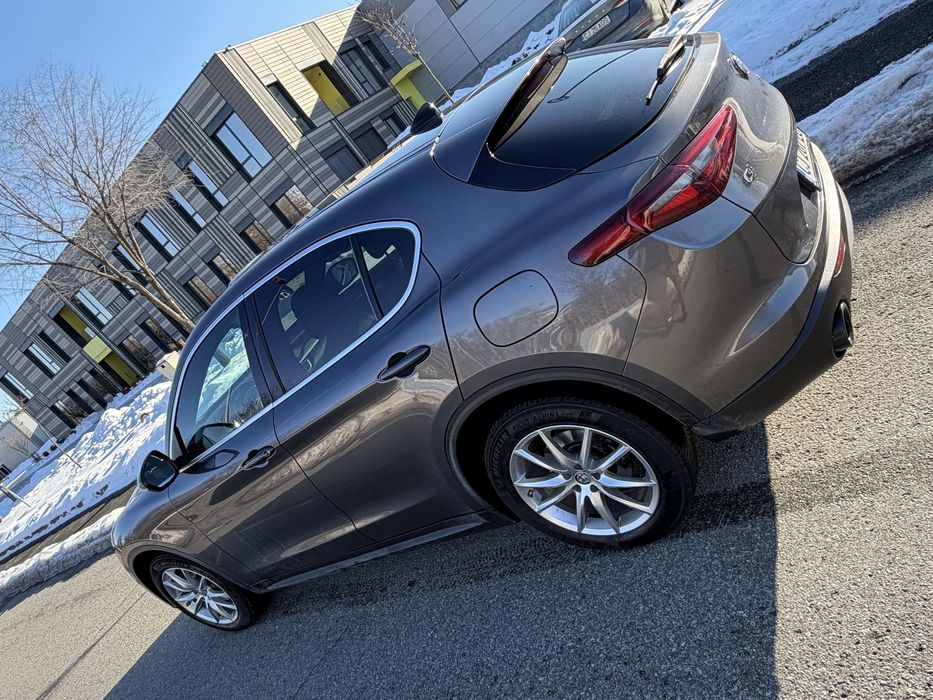 Alfa Romeo Stelvio 2.0 Turbo