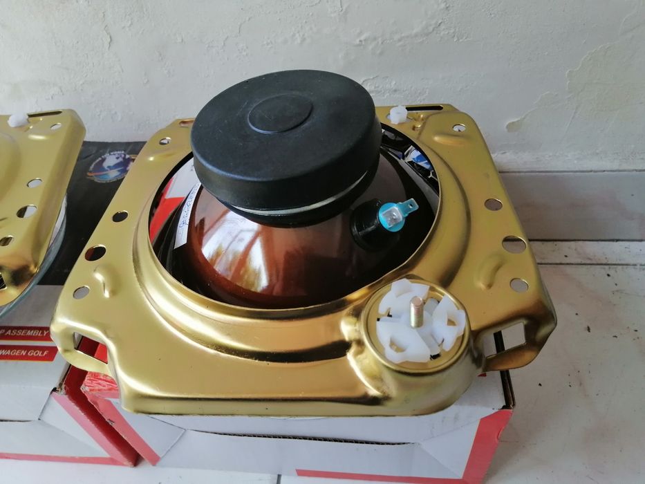 Фарове Голф 2 Vw Golf II Фар Н4 Стоп  стопове мигач