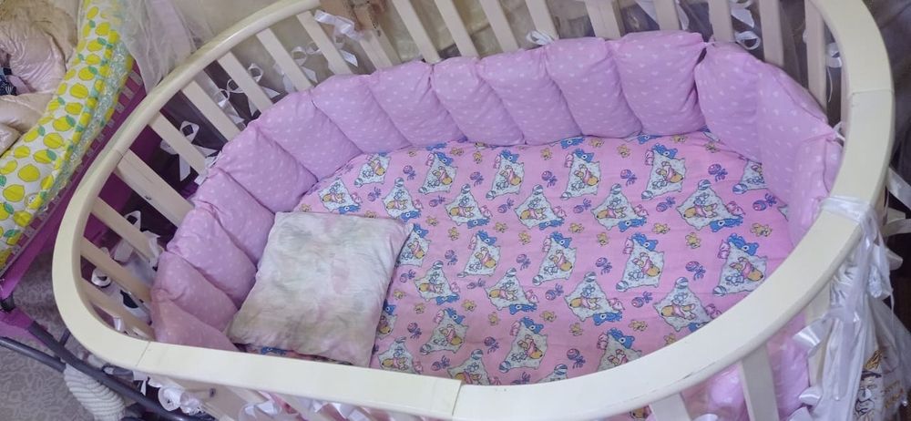 Детская кроватка
