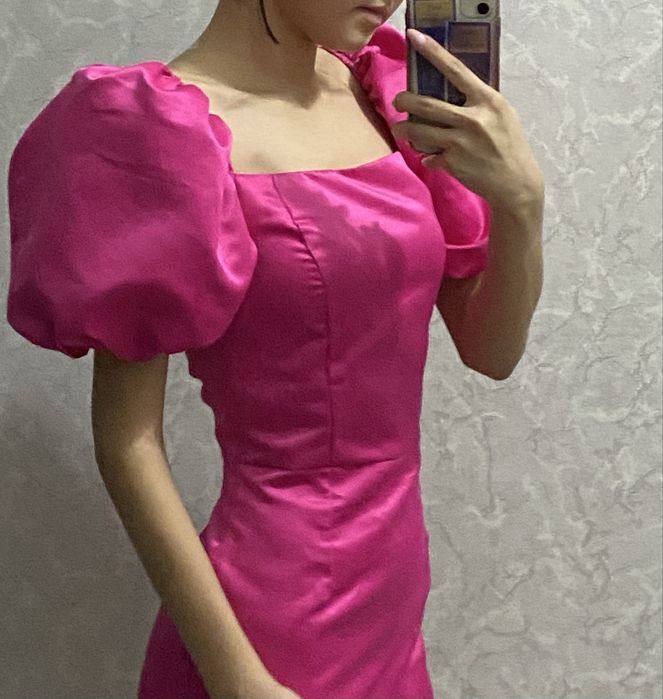 розовое коктейльное платье