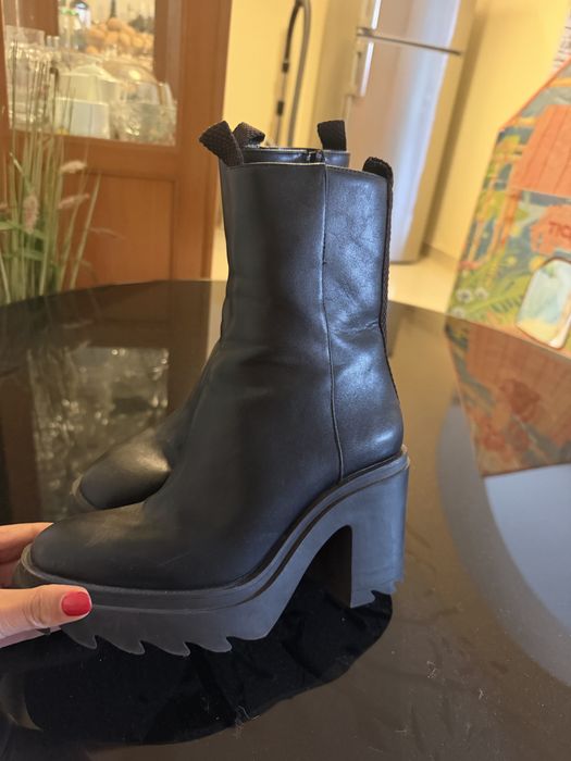 Дамски боти Zara,отлично състояние