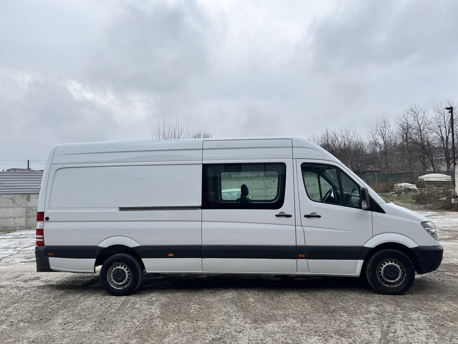 Mercedes-Benz 313 CDI 5 locuri model lung