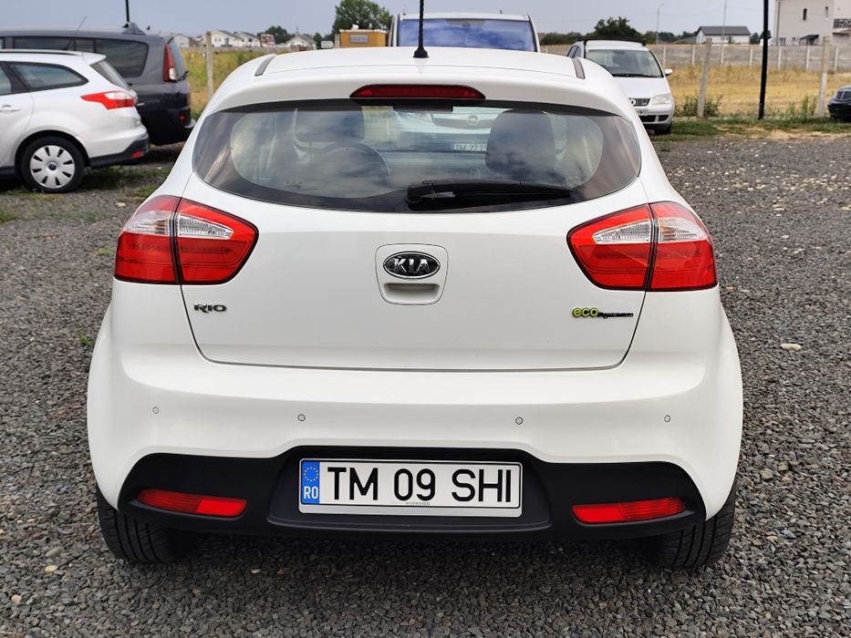 Kia Rio. An 2012. Motor 1,2 Diesel. Euro 5. Unic proprietar în țară.