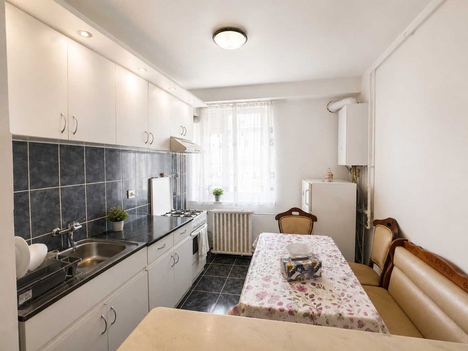 Închiriez apartament cu o cameră