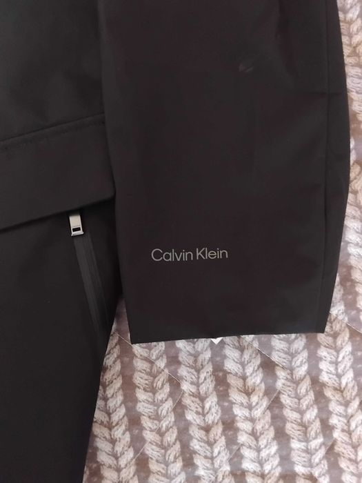 Мъжко яке Calvin Klein – чено / размер XXL / чисто ново с етикет  Доставено от USA
