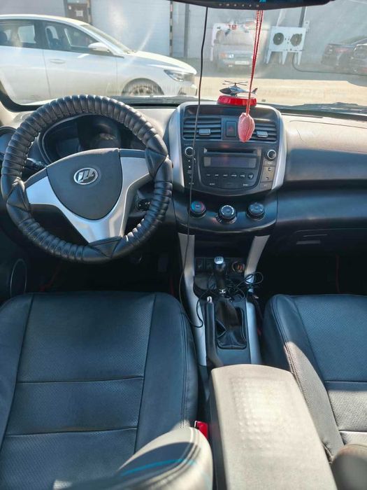 Продам Lifan X60 2014 год