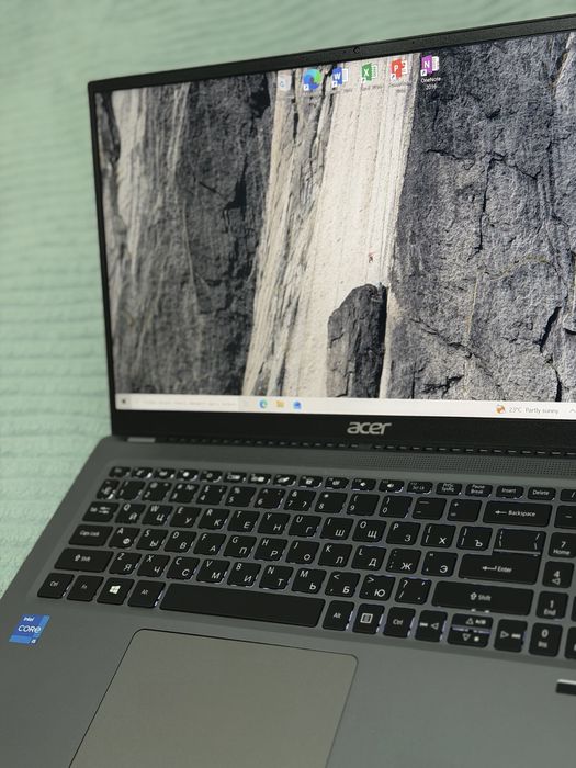 Продам ноутбук в отличном состоянии