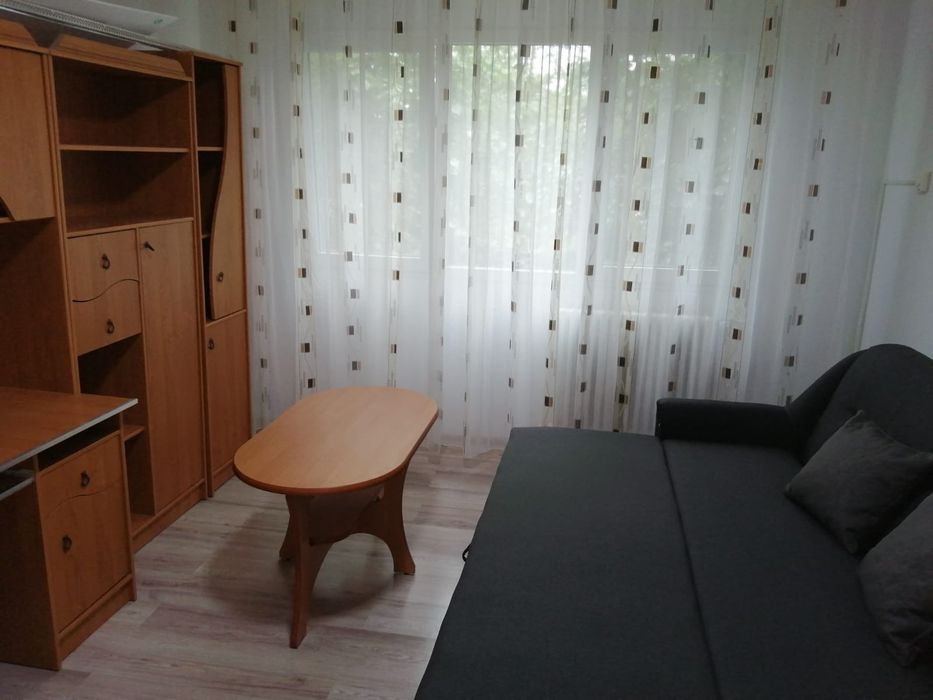 Închiriez apartament cu o cameră