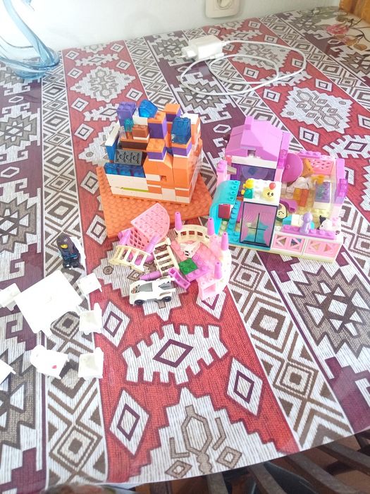 Продам Лего для девочки