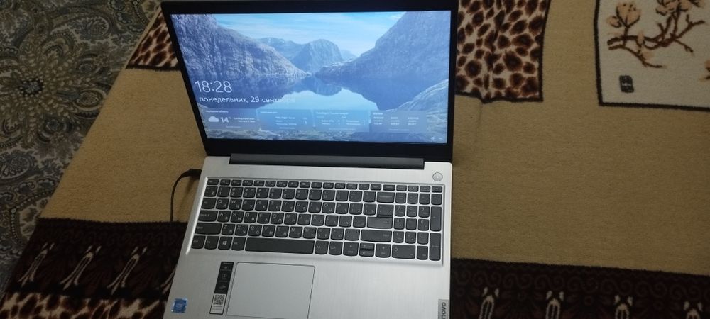 Ноутбук продам обменяю