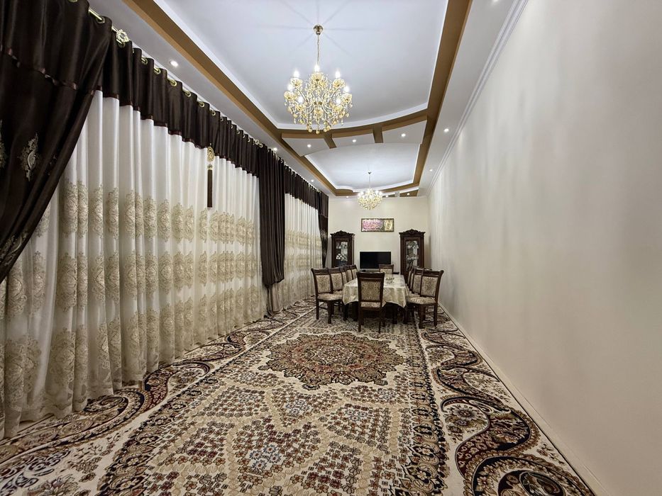 Карвон бозор оркасида жойлашган участка сотилади