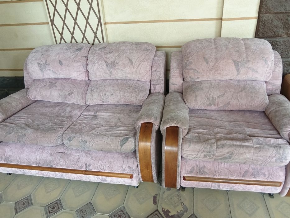 raskladnoy sofa i kreslo