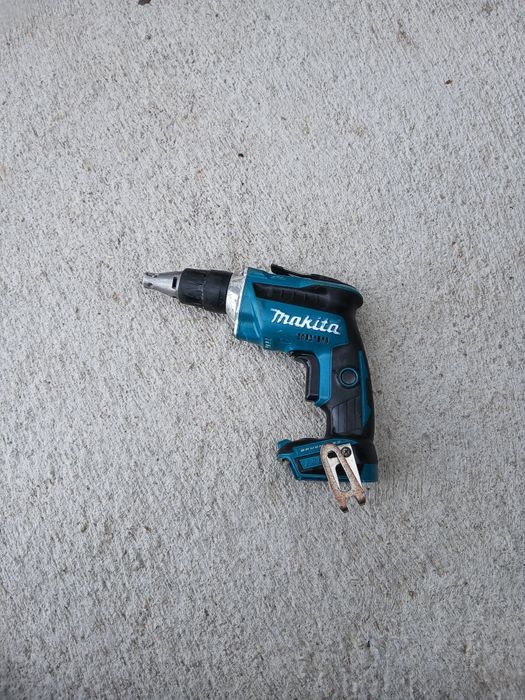 Акумулаторен безчетков винтоверт Makita 18волта
