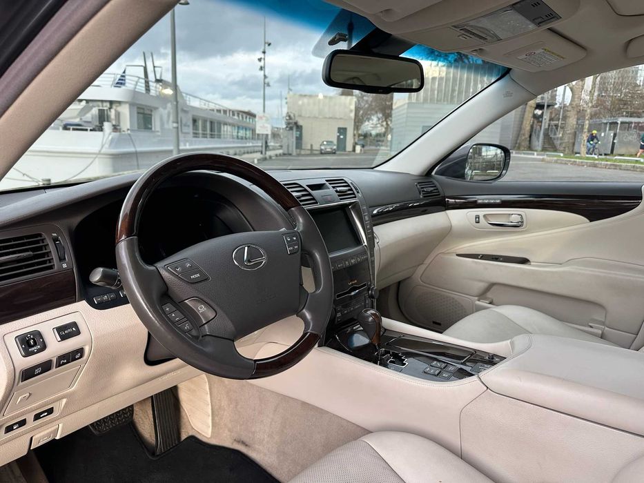 Lexus LS460 - Panoramic - ISTORIC COMPLET - Mark levinson