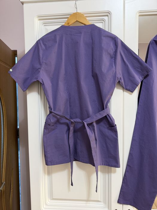 Costum medical lotus