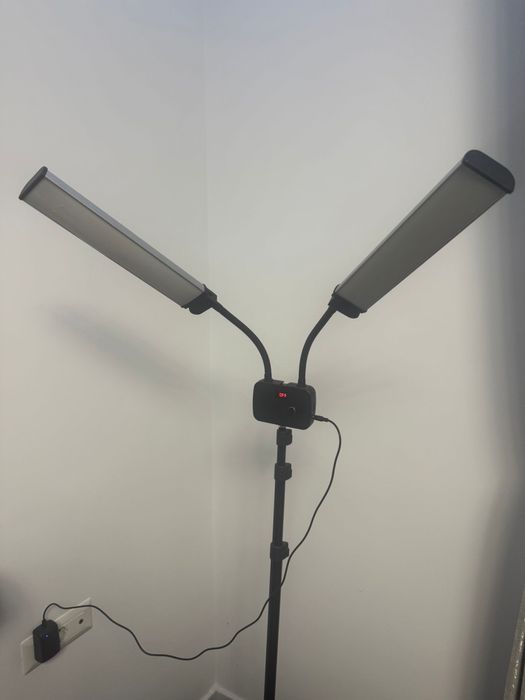 Lampa led pentru gene sau unghii