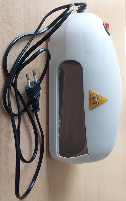 UV лампа за гел лак