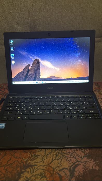 Продается нетбуг ACER