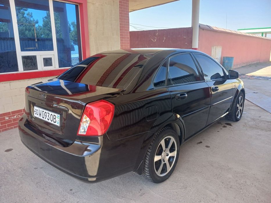 Lasetti gentra qilingan