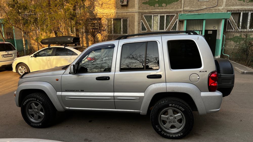 Jeep Liberty, 2002 года