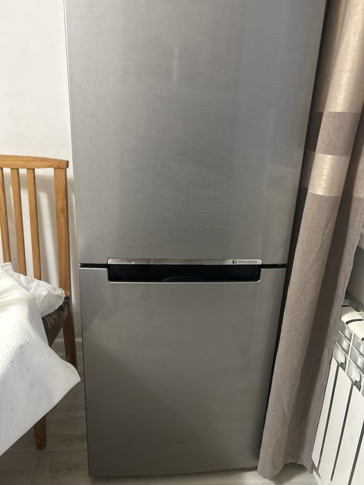 Продаю холодильник