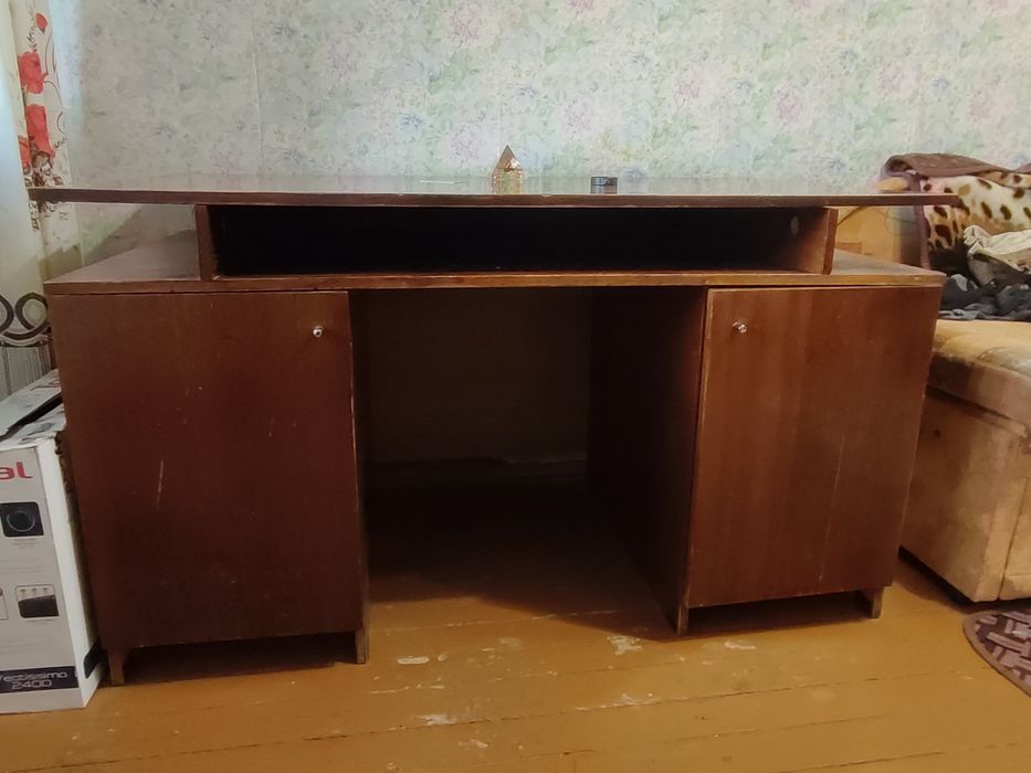 Стол письменный рабочий