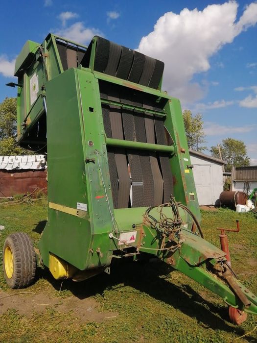 Пресс подборщик John Deere 550