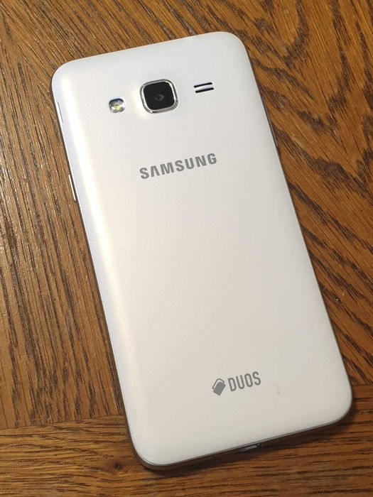 Samsung Galaxy J3 (2016)