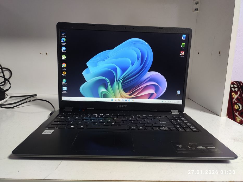 Acer Aspire 3 / Core i3 1005G1/8GB-DDR4/256GB Nvme/Батарейка 2 часа