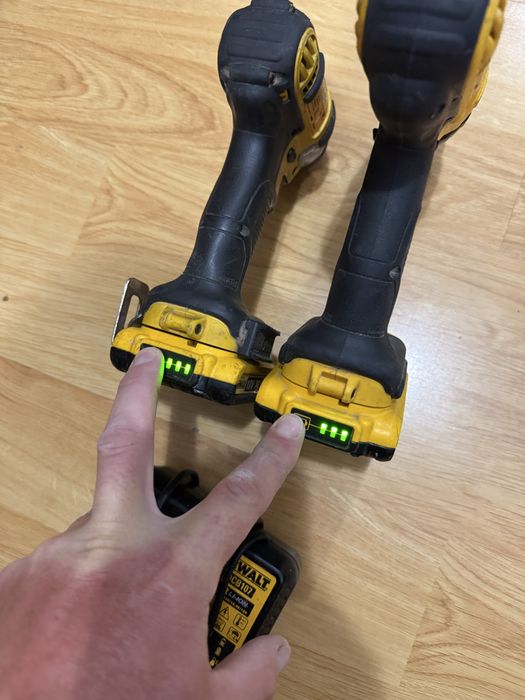 Dewalt DCF885 DCD776