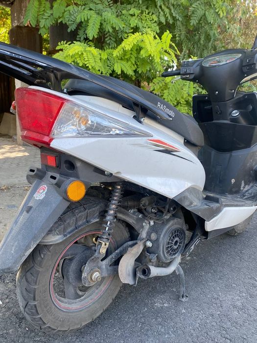 М8 мопед продам 100к