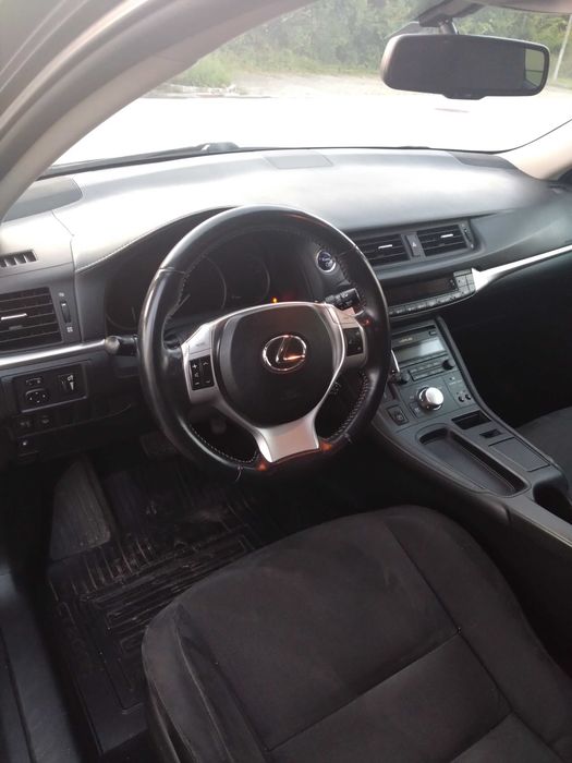Lexus CT 200 h de vanzare