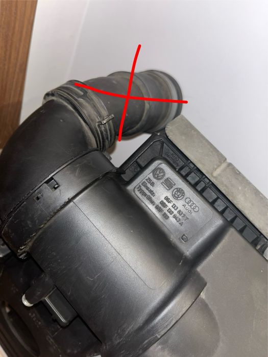 Декоративен капак за двигател Volkswagen Golf V Голф 5