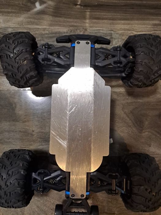 Rc car (Masinuta cu telecomanda) conquer ca noua