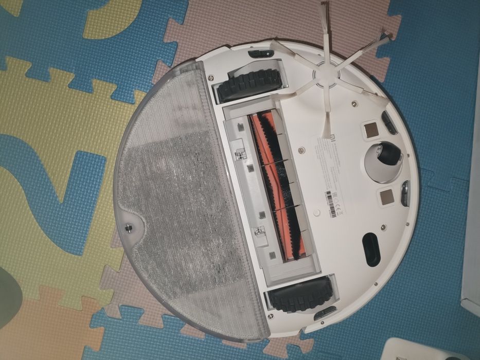 Прахосмукачка робот MI