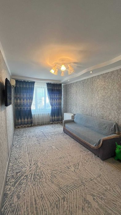 Продам 3комнатную квартиру 8 мкр улучшенной планировки