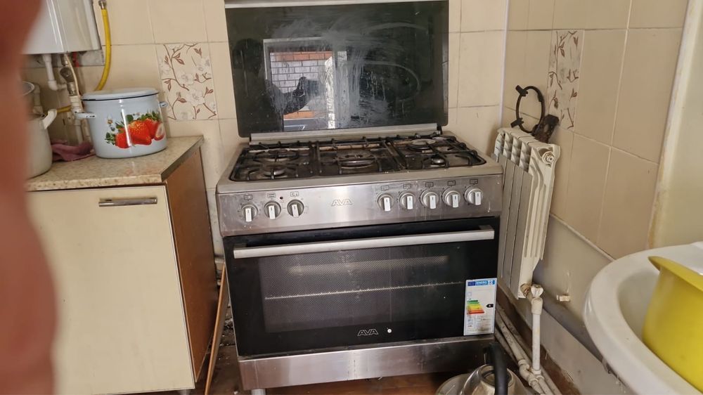Продам говую плиту кухонную
