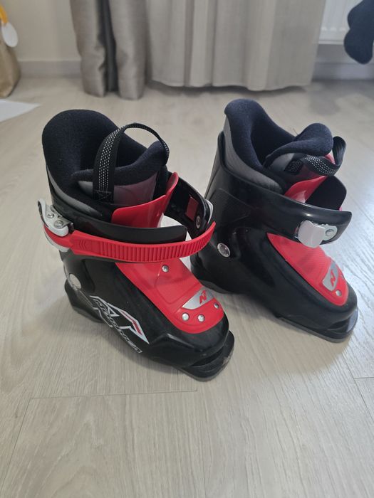 Clăpari pentru copii Nordica 215 mm , 17,5