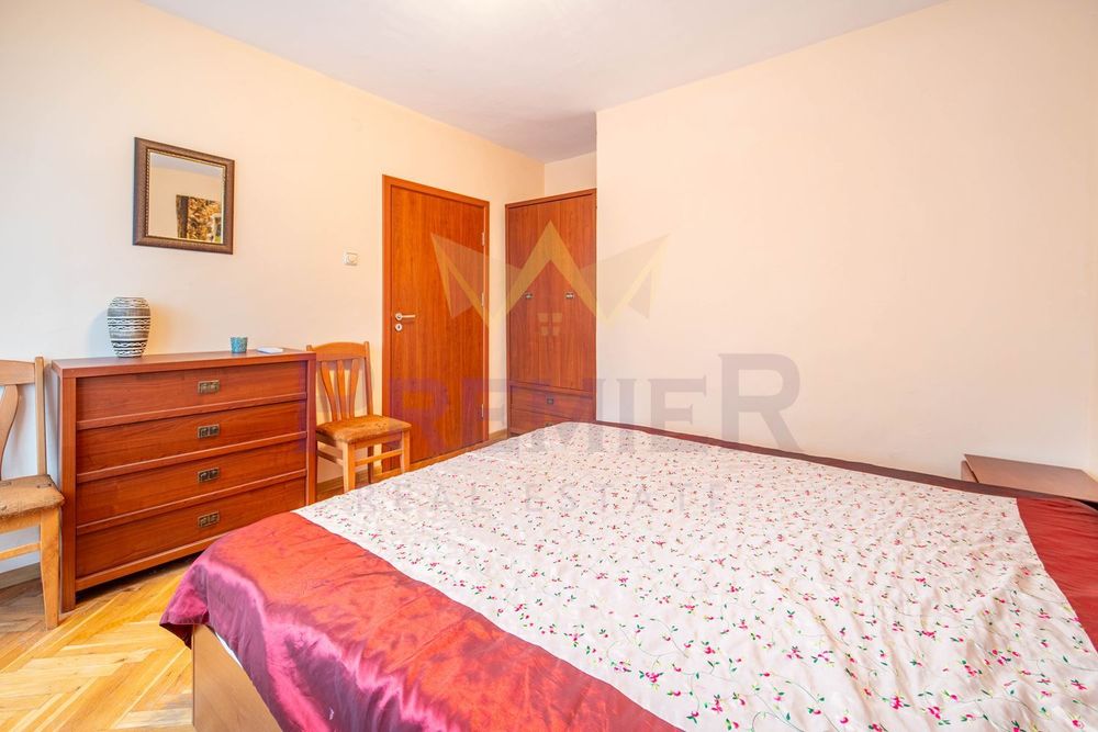 Продава се Тристаен апартамент в Варна, ВИНС - 80 кв.м за 1600 €/кв.м - Снимка #3