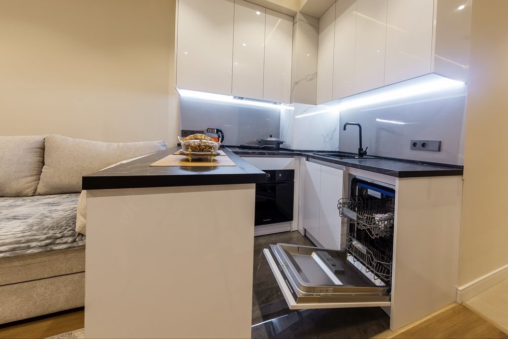 Современная студия посучтоно 22 этаж в жк NRG U Tower