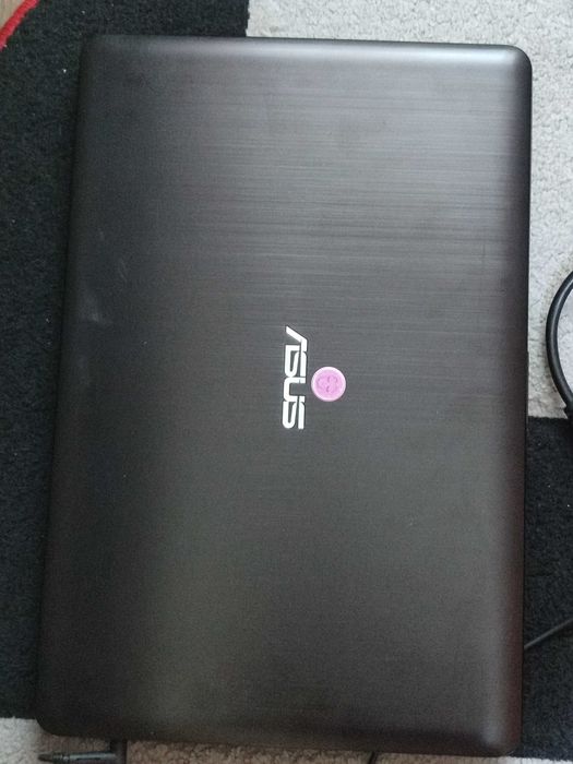 Laptop ASUS A541UV-DM977
