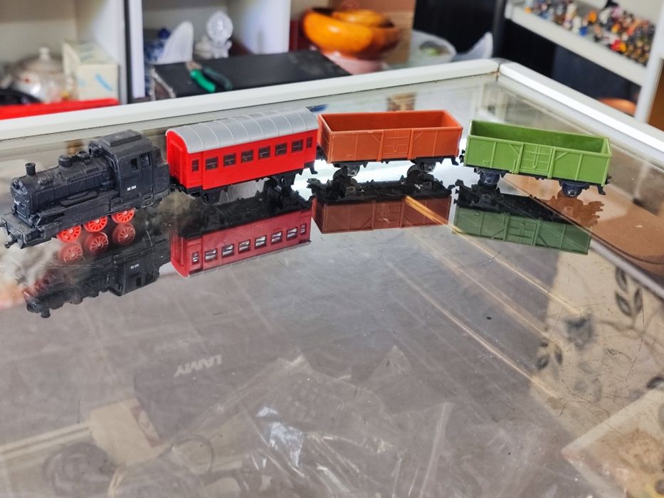 Влак влакче и вагони siku