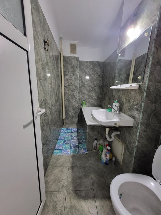 Garsoniera  de închiriat