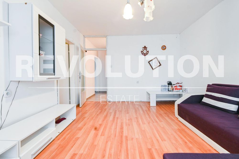 Двустаен апартамент в ж.к. Сухата река