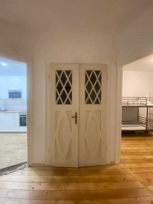 Продава се Тристаен апартамент в София, Център - 71 кв.м за 3592 €/кв.м - Снимка #4