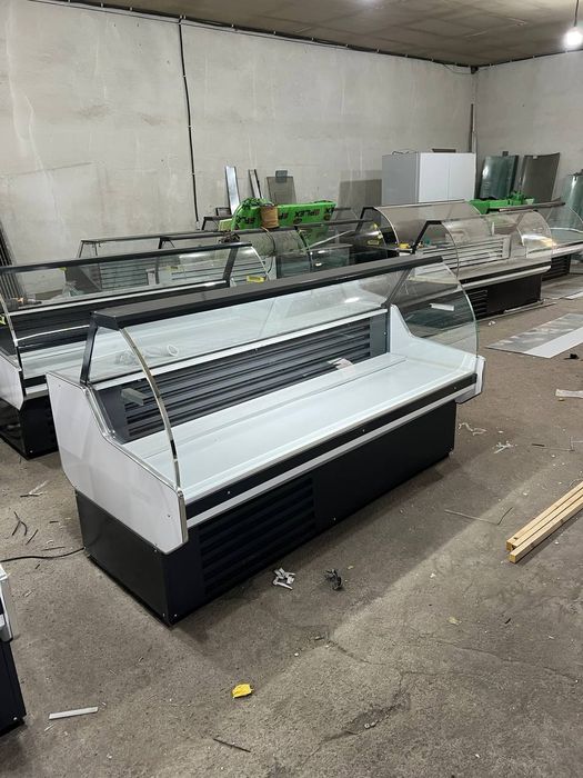 Витрина холодильник